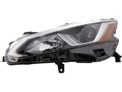 Nissan 26060-6CA0A Driver Side Headlight Assembly
