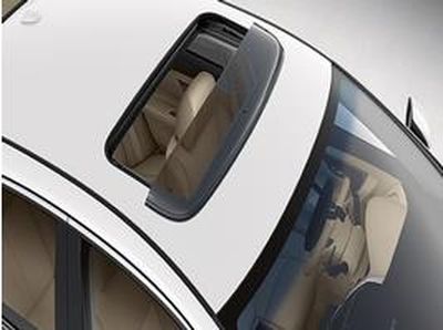 Nissan Moonroof Wind Deflector 999D4-UZ000