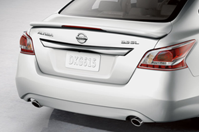 Nissan Rear Spoiler - Color Matched(QAK - White - Solid White (MY15) 999J1-U3QAK