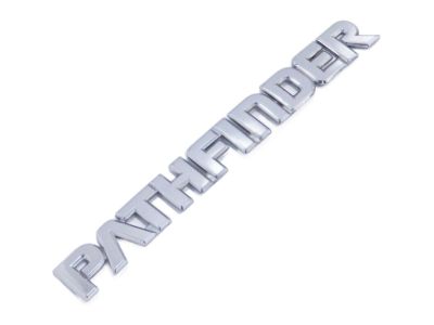 2002 Nissan Pathfinder Emblem - 90895-2W600