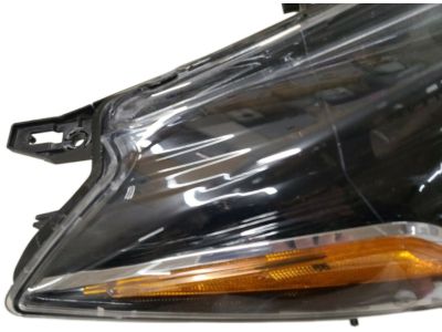 Nissan 26010-5RL0A Passenger Side Headlight Assembly