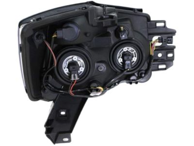 Nissan 26060-ZR00A Driver Side Headlight Assembly