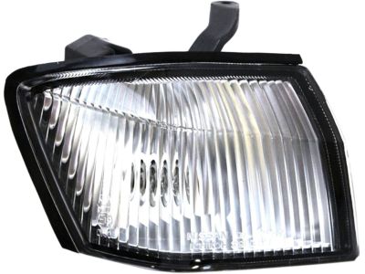 Nissan 26170-81F25 Lamp Assembly-Clearance,RH