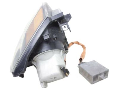 Nissan 26010-ZB725 Passenger Side Headlight Assembly