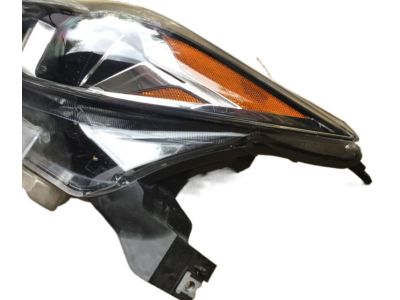 Nissan 26060-4RF4B Driver Side Headlight Assembly